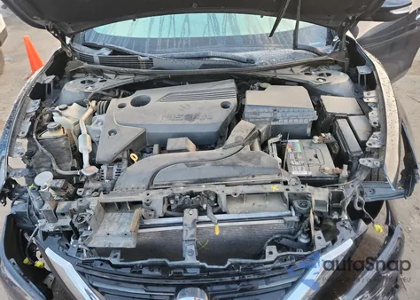 2017 Nissan Alitma z USA, uszkodzony, nr VIN 1N4AL3AP0HC266921